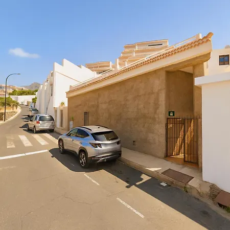 Be Two Playa La Arena